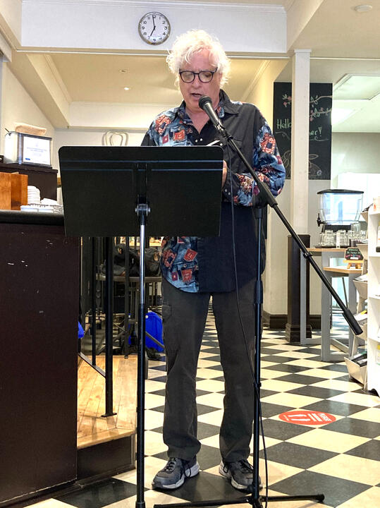 Stuart Ross reading at PEP Rally.